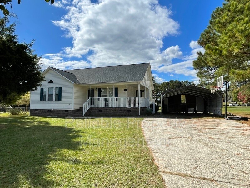 108 Patricia Dr in Smithfield, NC - Building Photo