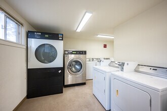 Westwood Garden Apartments in Arcata, CA - Foto de edificio - Interior Photo