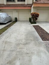 3309 Water Oak Dr in Hollywood, FL - Building Photo - Building Photo