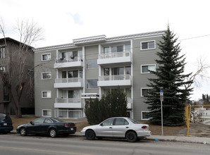 1815 26th Ave SW in Calgary, AB - Building Photo - Building Photo