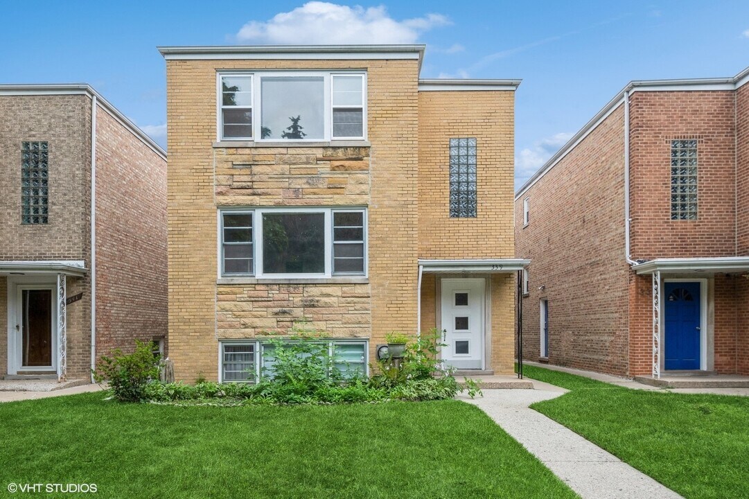 339 Sherman Ave in Evanston, IL - Building Photo