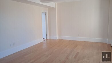 WEST 79 STREET in New York, NY - Building Photo - Building Photo
