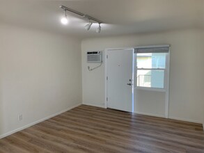 943 Euclid St in Santa Monica, CA - Building Photo - Building Photo