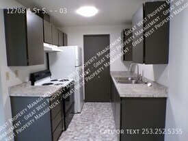 12708 A St S in Parkland, WA - Building Photo