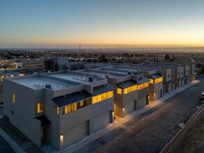 4531 Villa Loma Ln NE in Albuquerque, NM - Building Photo - Building Photo