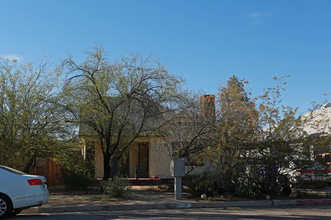 712 E 4th St in Tucson, AZ - Building Photo - Building Photo