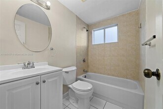 3101 SW 27th Ave in Coral Gables, FL - Building Photo - Building Photo