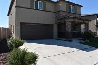 4297 Lasalle Dr in Merced, CA - Foto de edificio - Building Photo