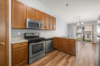 701 Blackstone Ct in Dekalb, IL - Building Photo - Building Photo