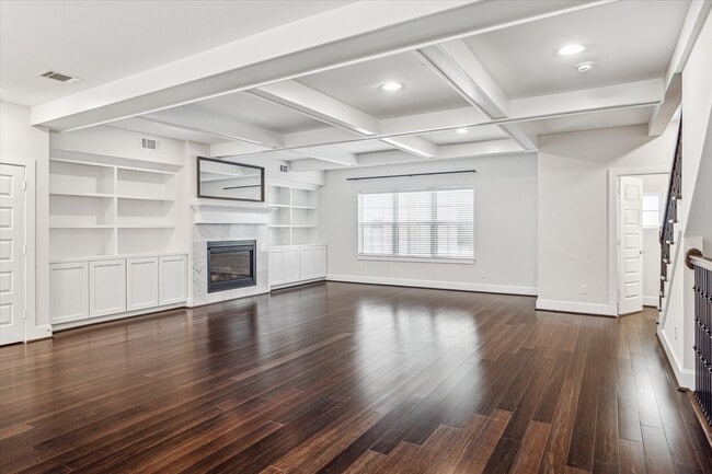 4612 Chartres St in Houston, TX - Building Photo - Building Photo