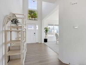 1812 Empress Dr in Elgin, IL - Building Photo - Building Photo