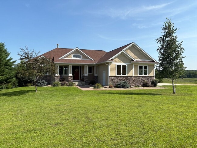 property at 220 Meadow Woods Dr