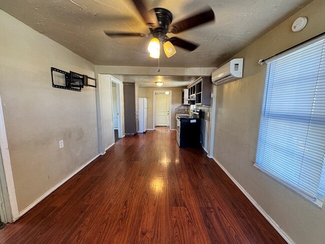 422 S Lincoln Ave, Unit 08-206 in Odessa, TX - Building Photo - Building Photo