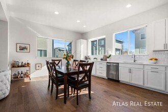 7856 W 43rd Pl in Wheat Ridge, CO - Building Photo - Building Photo