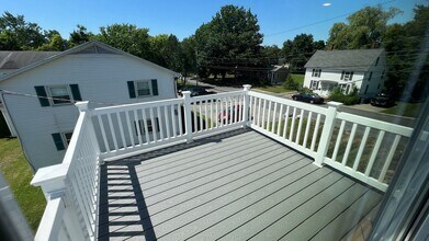 4 Ash St-Unit -6B Ash St in Dover, NH - Foto de edificio - Building Photo