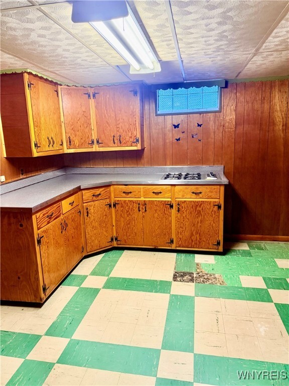 property at 85 Warsaw St