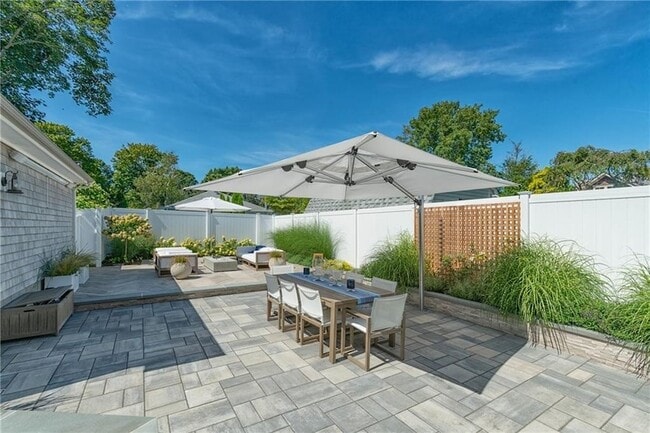 67 Caswell St in Narragansett, RI - Building Photo - Building Photo