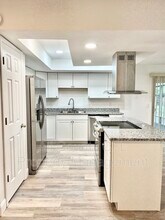 11 Okalpi Ln in Orlando, FL - Foto de edificio - Building Photo