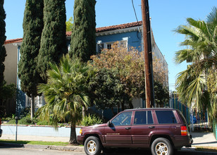 1309 N Edgemont St in Los Angeles, CA - Building Photo - Building Photo