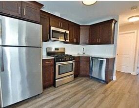 116 Maple Ave, Unit 3 in Montclair, NJ - Building Photo - Building Photo