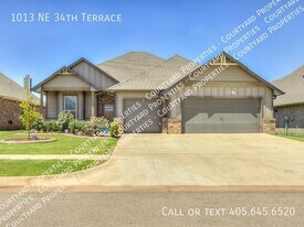 1013 NE 34th Terr in Moore, OK - Building Photo