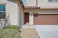 17544 W Desert Bloom St in Goodyear, AZ - Foto de edificio - Building Photo