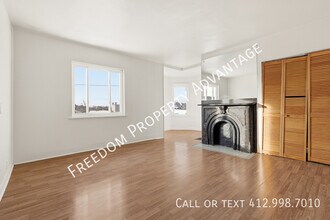 703 Excelsior St in Pittsburgh, PA - Building Photo - Building Photo