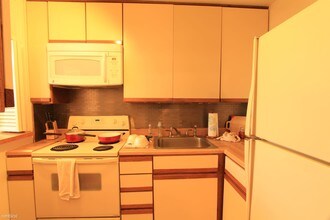 88 W Schiller St-Unit -Apt 405 in Chicago, IL - Building Photo - Building Photo