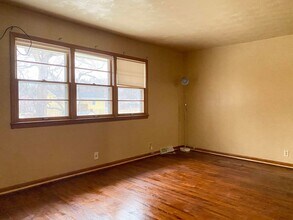 2508 N 78th Ave in Omaha, NE - Building Photo - Building Photo