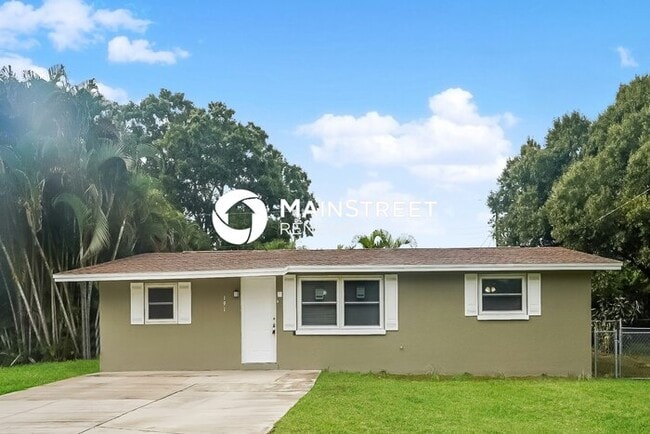 191 E Seminole Dr
