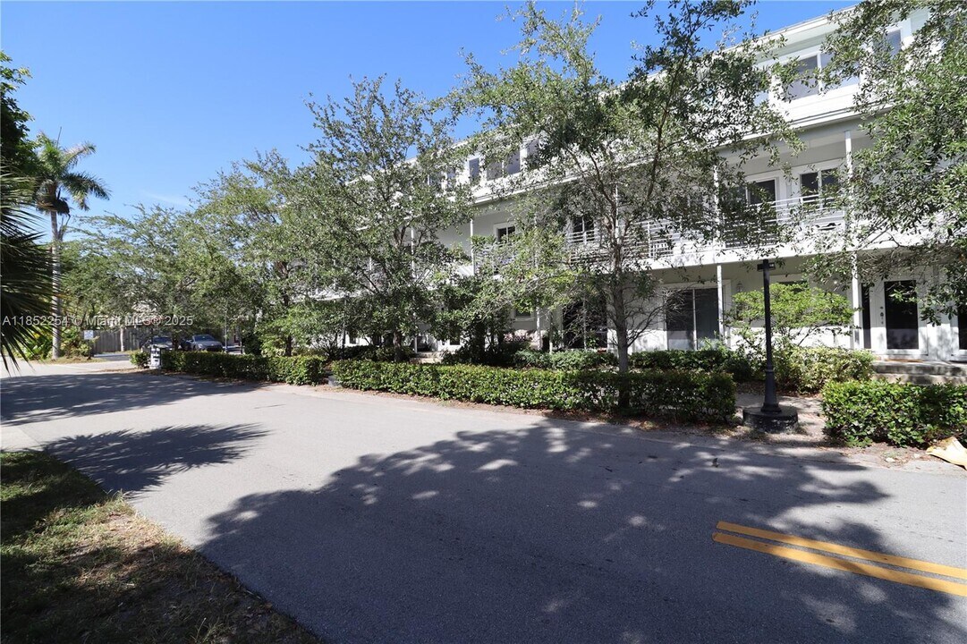 603 NE 28th St in Wilton Manors, FL - Building Photo