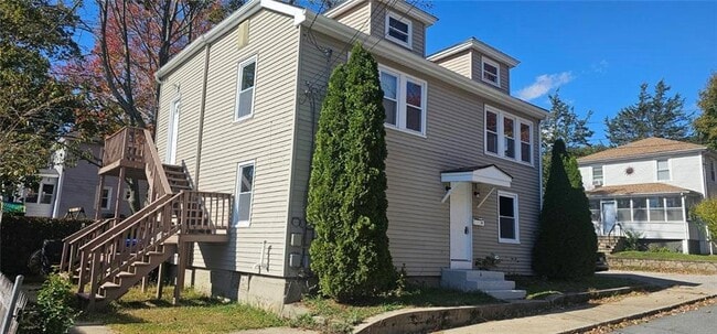 22 Agnes St in West Warwick, RI - Building Photo - Building Photo