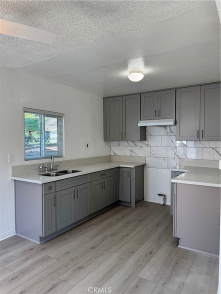 1540 W 51st Pl in Los Angeles, CA - Building Photo - Building Photo
