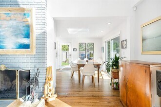 686 Hill St in Southampton, NY - Building Photo - Building Photo