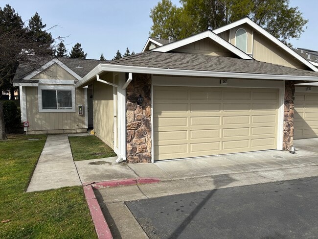 267 S Wildwood in Hercules, CA - Building Photo - Building Photo