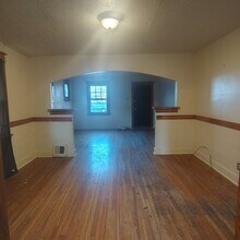 7176 Hunter Ave in St. Louis, MO - Building Photo - Building Photo