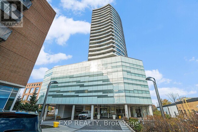 485 Richmond Rd in Ottawa, ON - Building Photo - Building Photo