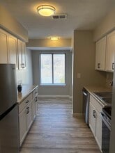 The Oaks Apartments in Dunbar, WV - Foto de edificio - Building Photo