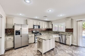 8717 Apiary Wind St in Las Vegas, NV - Building Photo - Building Photo