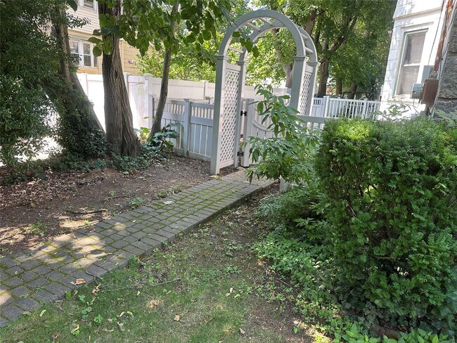 2358 Central Ave in Baldwin, NY - Building Photo - Building Photo