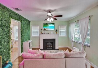 615 SW 4th Ave in Fort Lauderdale, FL - Building Photo - Building Photo