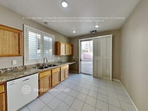 5952 Hickory Nut Ave in Las Vegas, NV - Building Photo - Building Photo