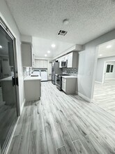 873 Ponderosa Dr in Hemet, CA - Building Photo - Building Photo