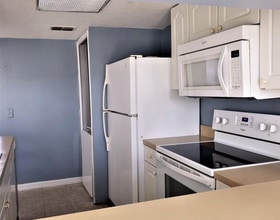 914 Caribbean Dr in Davenport, FL - Building Photo - Building Photo
