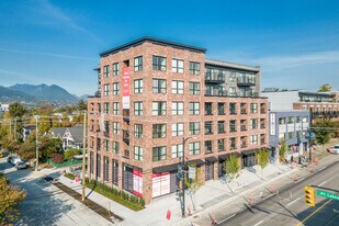 Lakewood in Vancouver, BC - Building Photo