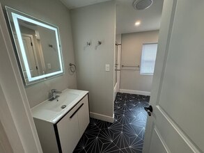 2467 Amber St in Philadelphia, PA - Building Photo - Building Photo