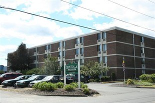Montcalm Heights Apartments in Chicopee, MA - Building Photo