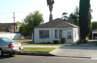 522 Glenwood Rd in Glendale, CA - Building Photo - Building Photo