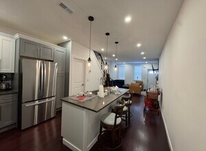 3520 W Allegheny Ave in Philadelphia, PA - Foto de edificio - Building Photo