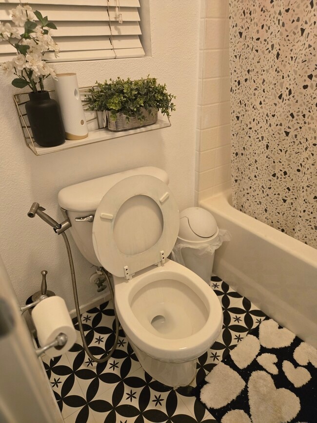 4085 Garvey Way, Unit Room on rent in Riverside, CA - Foto de edificio - Building Photo